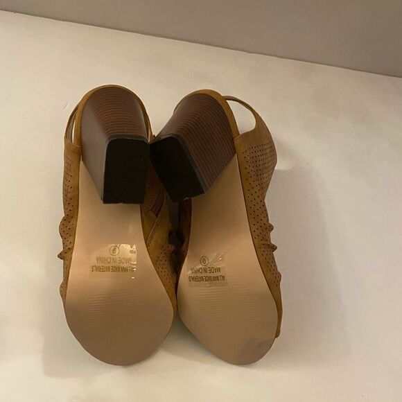🌸Chase+ Chloe  Tan heels Fashion Sandal Size :9 - Picture 10 of 11